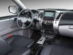 Mitsubishi Pajero Sport 2013 года